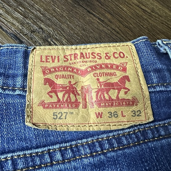 Levis 527 Jeans Mens 36x32 Blue Denim Low Rise Bootcut Whiskers Y2K Cowboy Cut - Picture 11 of 11